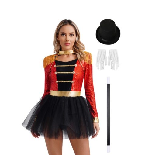 une femme avec le Costume Dompteuse Glamour