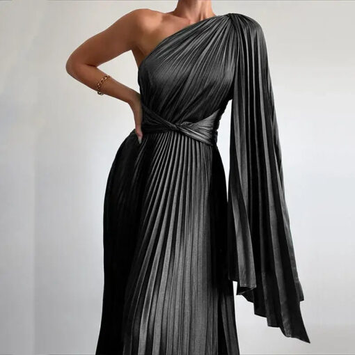 Robe archa plissée noire