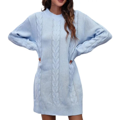 Robe pull bleu pastel torsadée