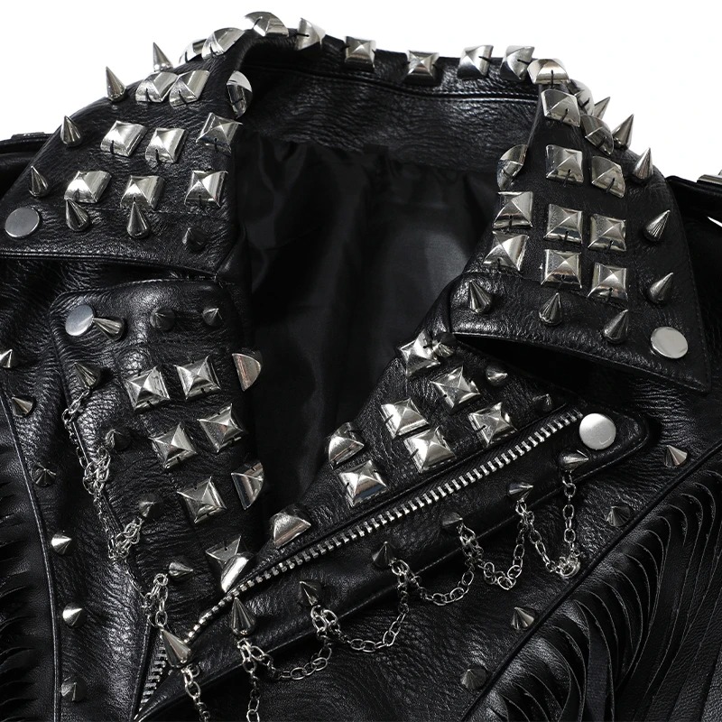 présentation de la Veste année 80 rock noir à franges